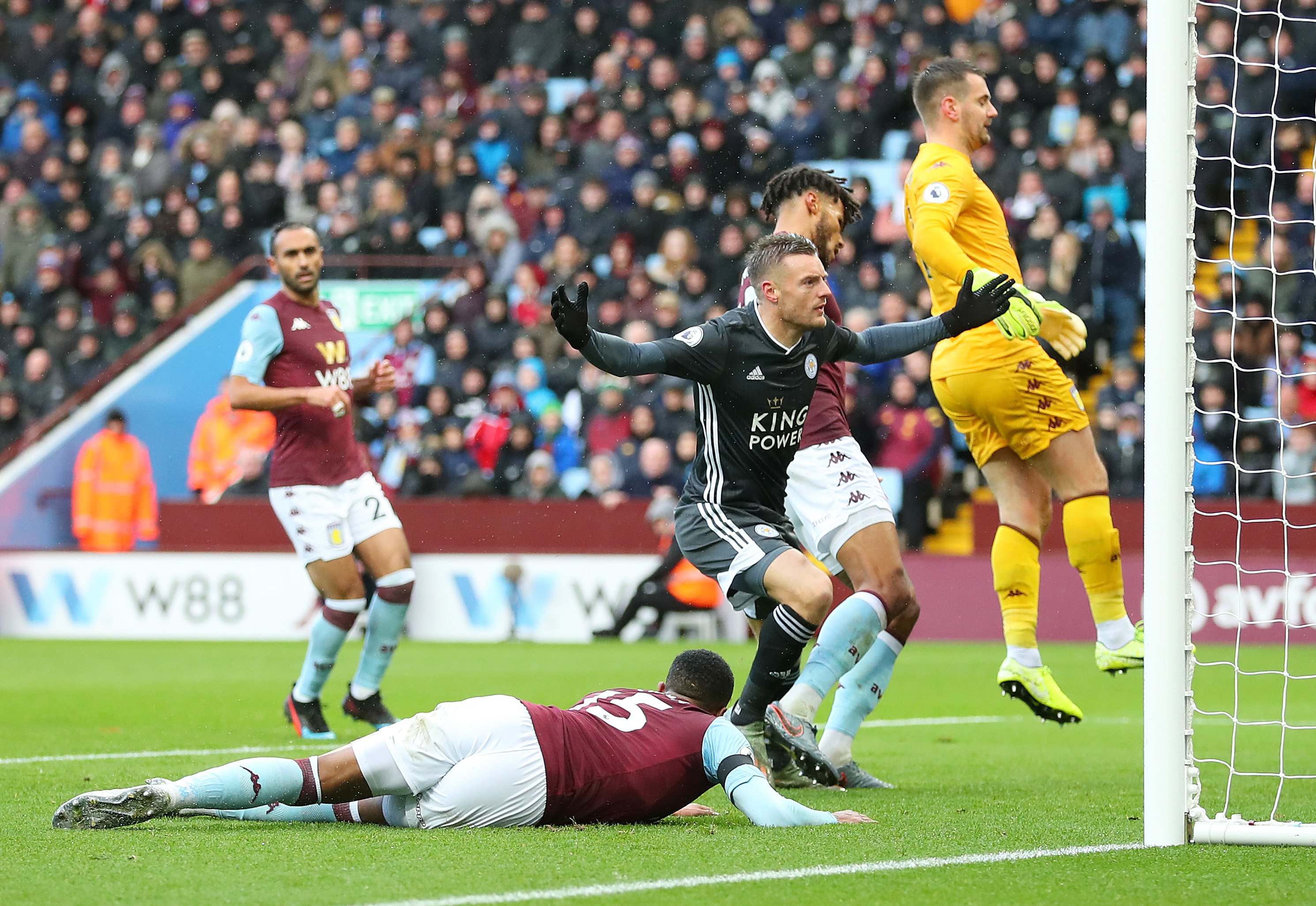 美巡首胜 美巡首胜